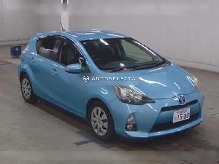 Toyota Aqua 2013, photo 1 of 1