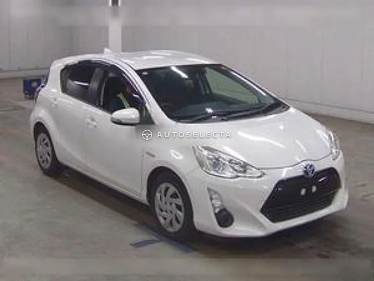 Toyota Aqua 2015, photo 1 of 1