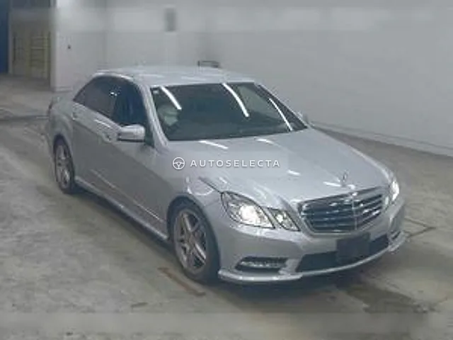 Mercedes-Benz E-Class 2013, auction grade 4