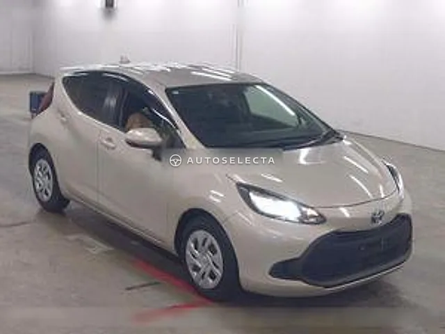 Toyota Aqua 2025, auction grade R