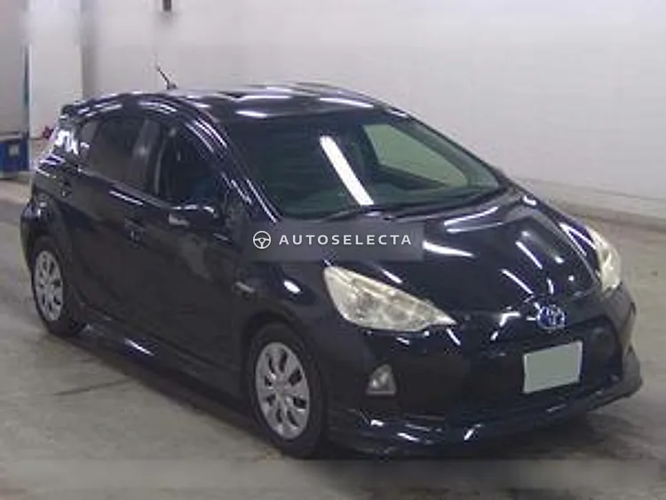 Toyota Aqua 2013, photo 1 of 1