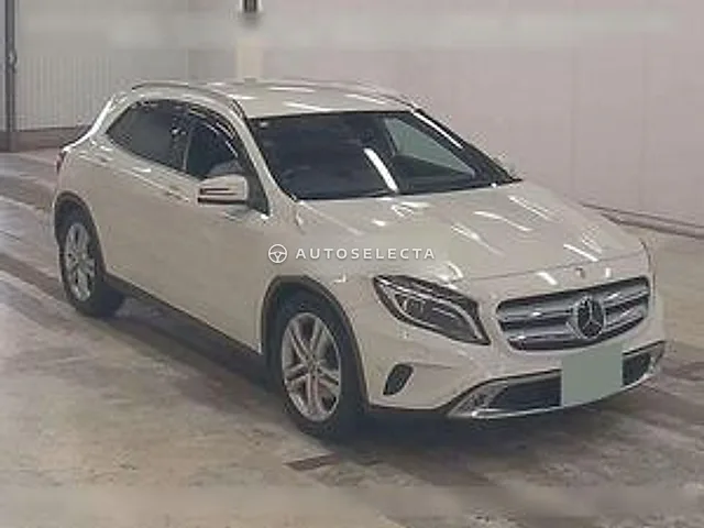 Mercedes-Benz GLA-Class 2014, auction grade 4