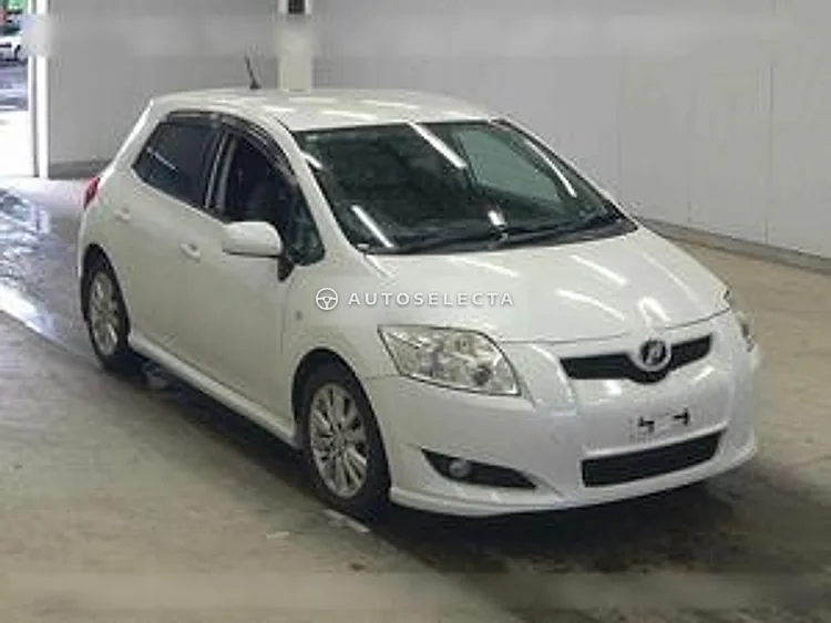 Toyota Auris 2008, photo 1 of 1