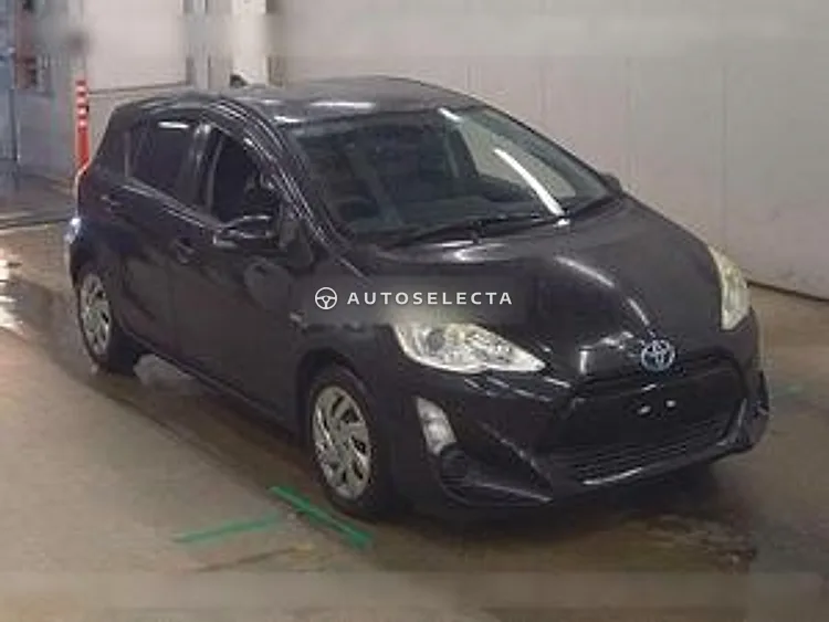 Toyota Aqua 2015, photo 1 of 1