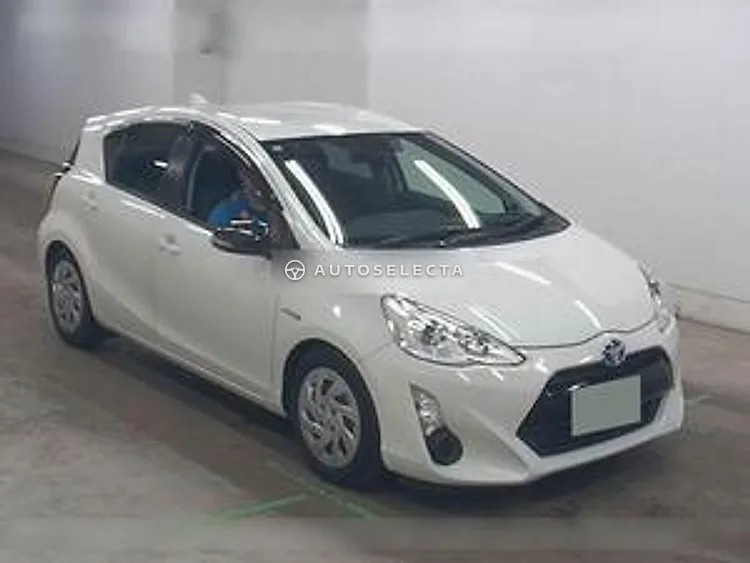 Toyota Aqua 2016, photo 1 of 1