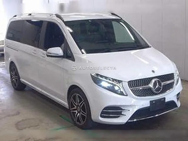 Mercedes-Benz V-Class 2023, auction grade 4.5