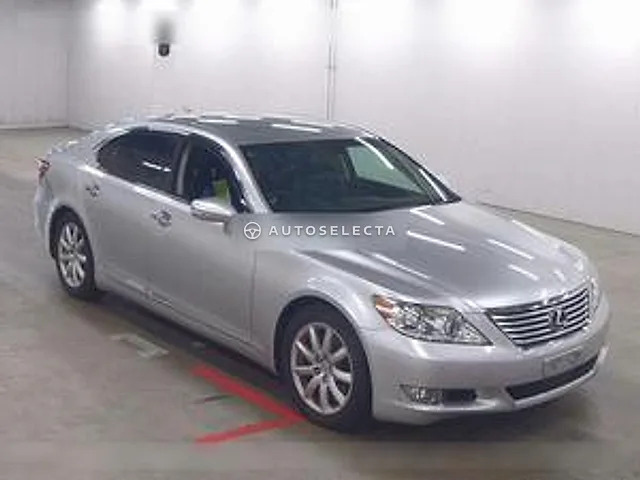 Lexus LS 2011, auction grade 4