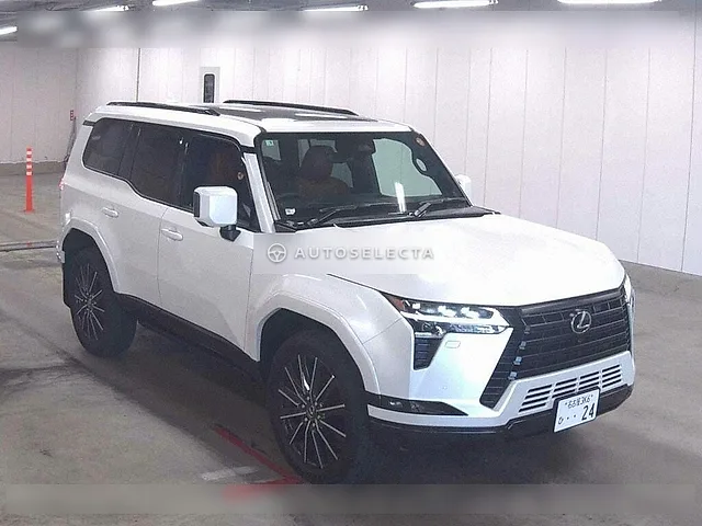 Lexus GX 2025, auction grade 5