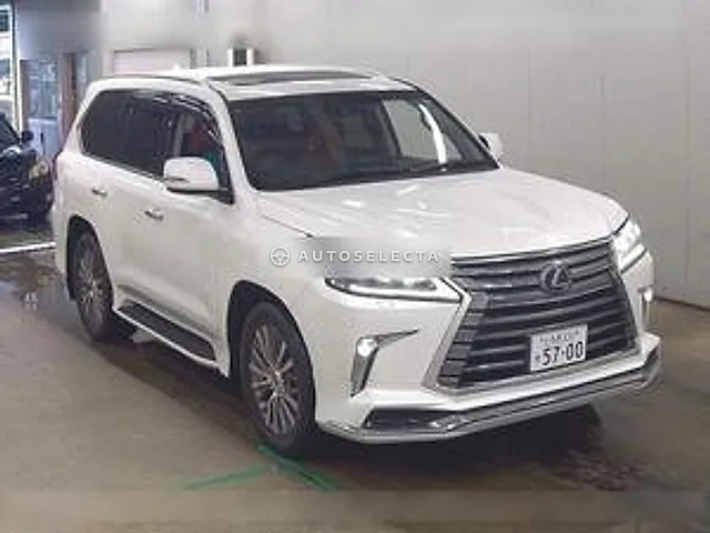 Lexus LX 2017, auction grade 4.5