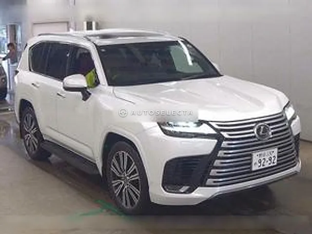 Lexus LX 2023, auction grade 4.5
