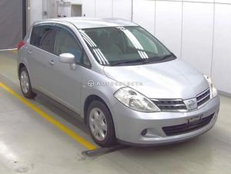 Nissan Tiida 2011, photo 1 of 1