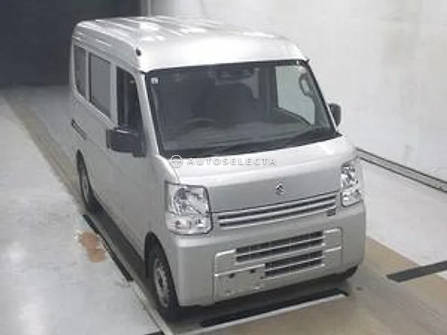 Suzuki Every Van 2022, auction grade 4