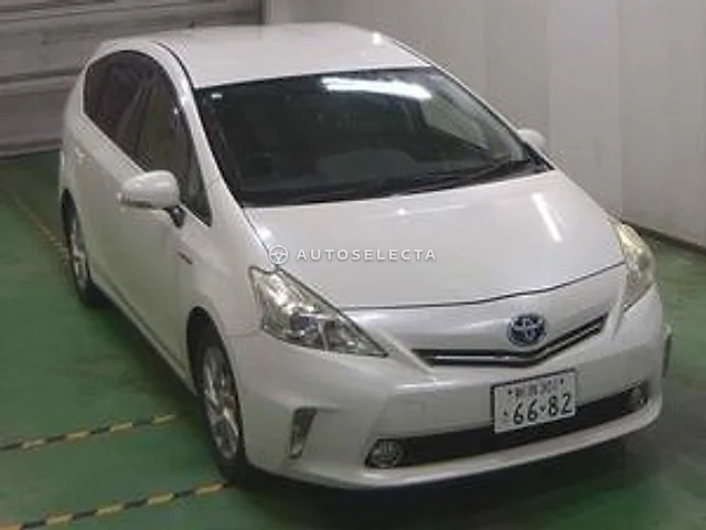Toyota Prius Alpha 2013, auction grade R