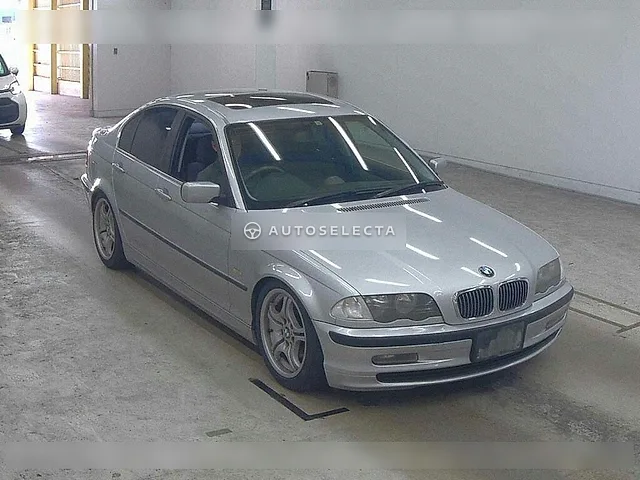 BMW 3 Series 1999, auction grade 4