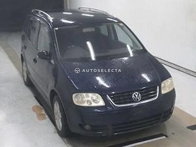 Volkswagen Golf Touran 2004, auction grade 3