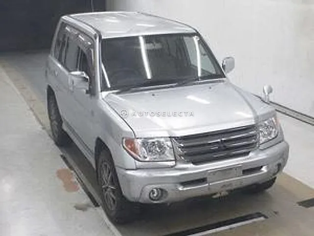 Mitsubishi Pajero iO 2007, auction grade R
