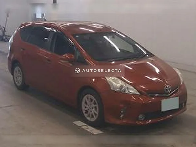 Toyota Prius Alpha 2012