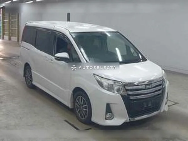 Toyota Noah 2015, photo 1 of 1