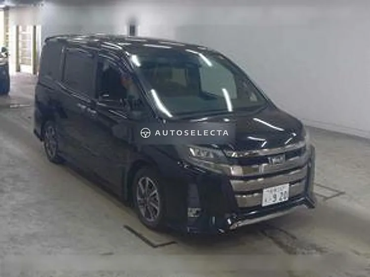 Toyota Noah 2018, photo 1 of 1