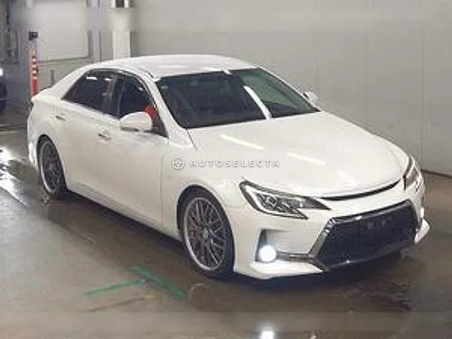 Toyota Mark X 2013, auction grade R