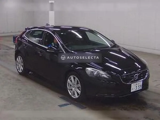 Volvo V40 2016, auction grade 3.5