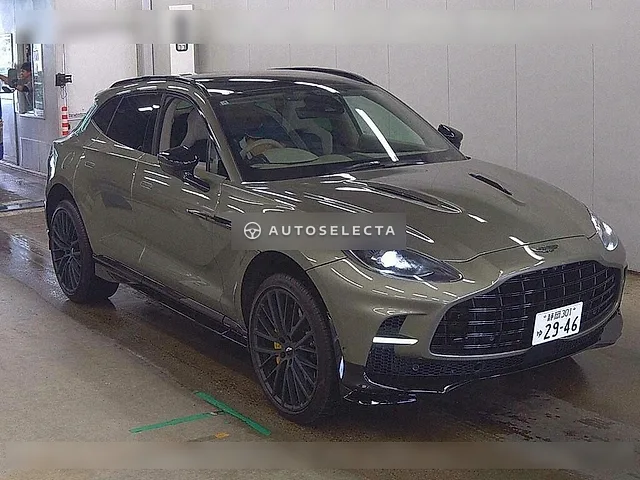 Aston Martin DBX 2025, auction grade 4.5