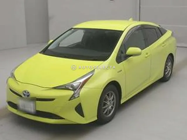 Toyota Prius 2016, auction grade RA