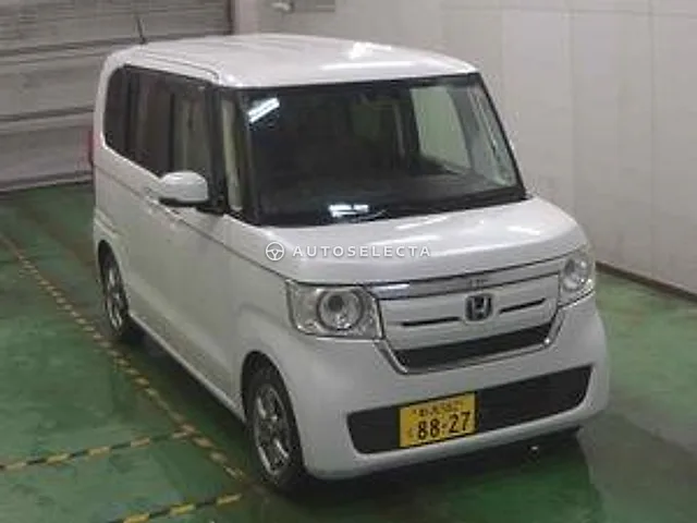 Honda N-BOX 2023, auction grade R