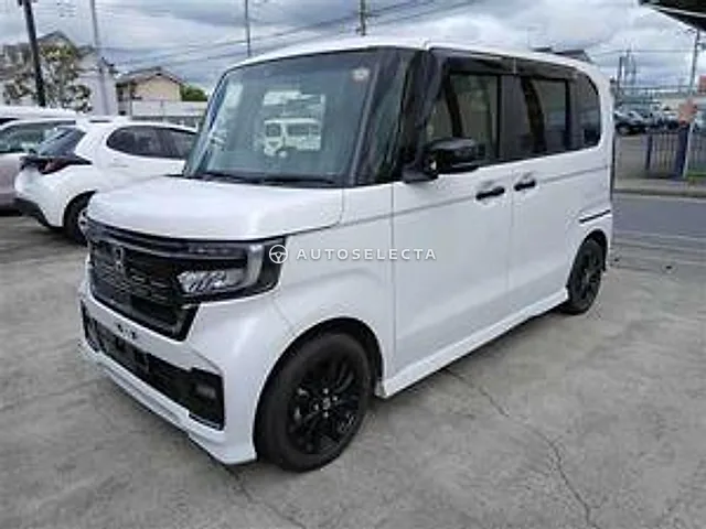Honda N-BOX 2023, auction grade 4.5