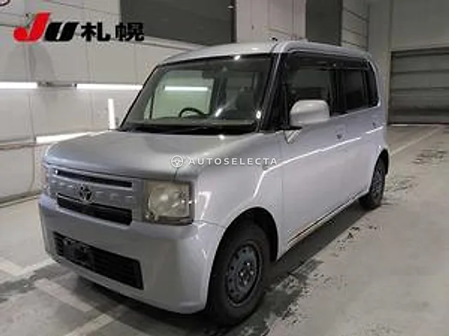 Toyota Pixis Space 2012