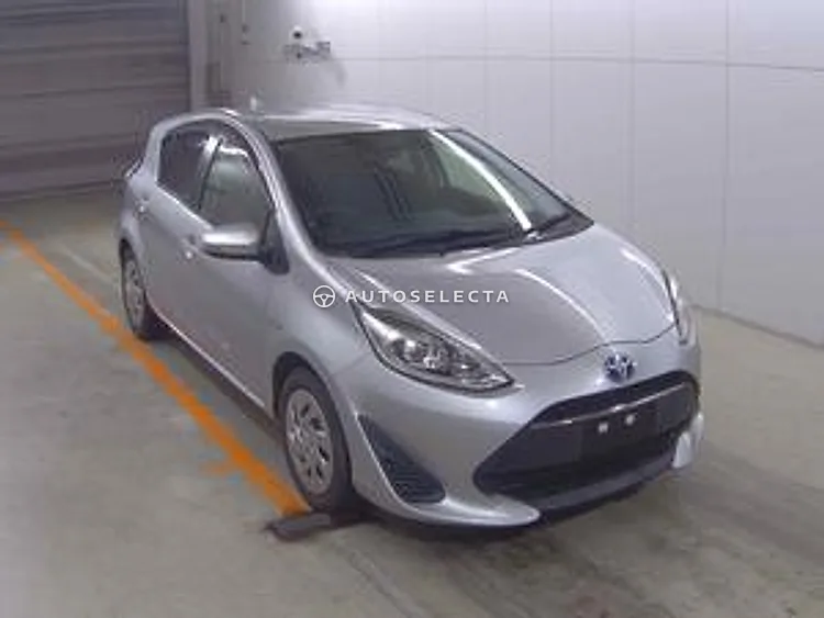 Toyota Aqua 2017, photo 1 of 1