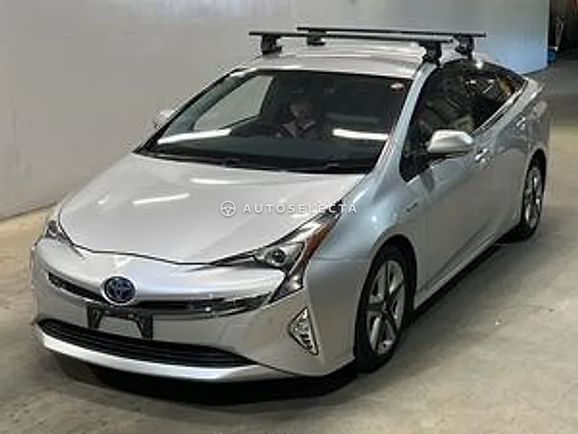 Toyota Prius 2016, auction grade 3.5