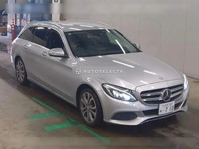 Mercedes-Benz C-Class Station Wagon 2014, auction grade 4