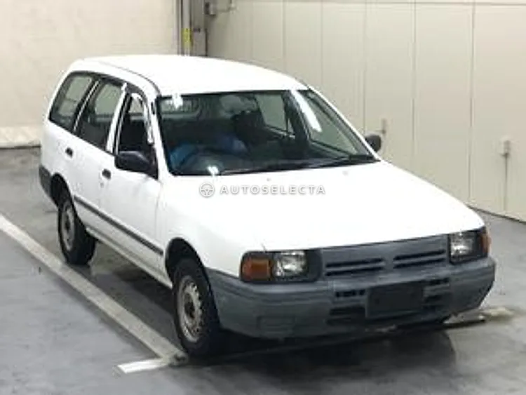 Nissan AD Van 1998, photo 1 of 1