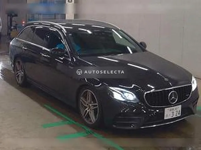 Mercedes-Benz E-Class Station Wagon 2017, auction grade 4.5