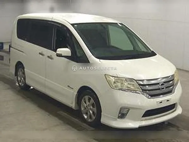 Nissan Serena 2013