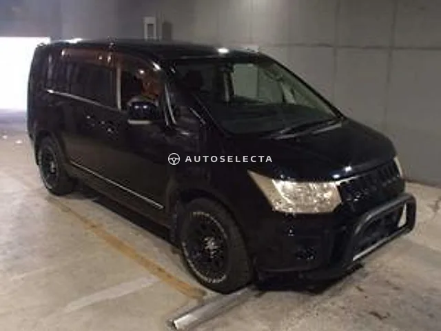 Mitsubishi Delica D:5 2007, auction grade 3.5