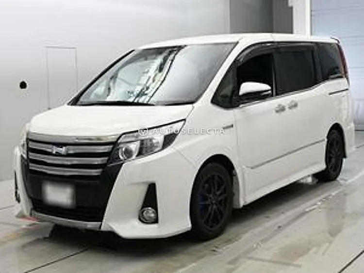 Toyota Noah 2017, photo 1 of 1