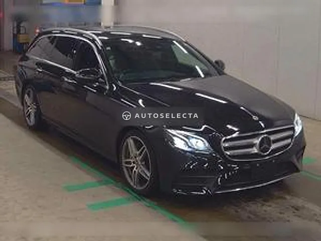 Mercedes-Benz E-Class Station Wagon 2021, auction grade 4