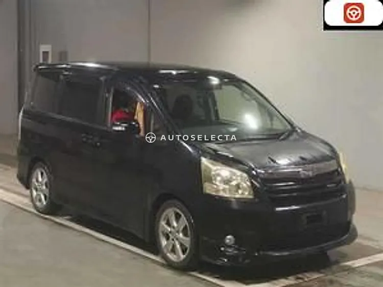 Toyota Noah 2007, photo 1 of 1