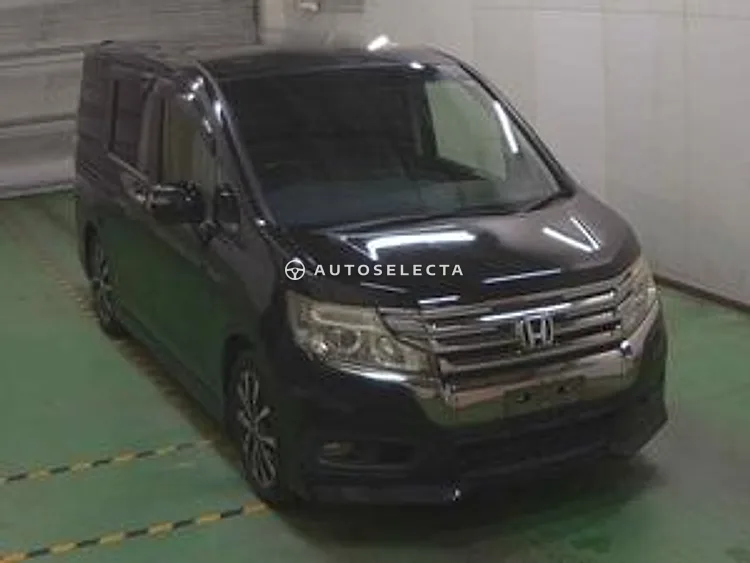 Honda Stepwgn Spada 2014, photo 1 of 8