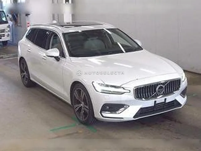 Volvo V60 2021, auction grade 4.5