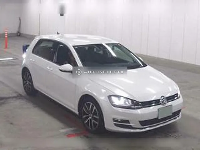 Volkswagen Golf 2014, auction grade 4