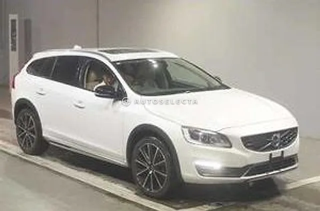 Volvo V60 2017, auction grade 4