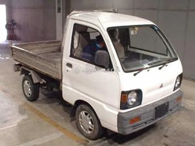 Mitsubishi Minicab 1992, auction grade R