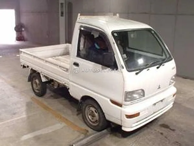 Mitsubishi Minicab 1998, auction grade R
