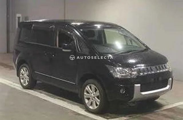 Mitsubishi Delica D:5 2018, auction grade 4