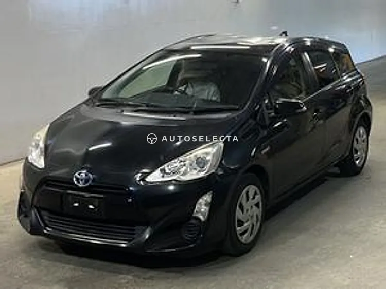 Toyota Aqua 2015, photo 1 of 1