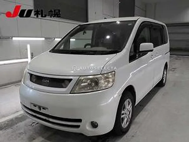 Nissan Serena 2005
