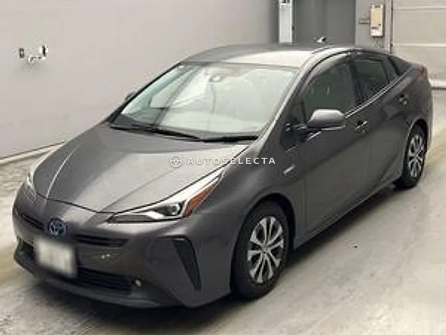 Toyota Prius 2019, auction grade R